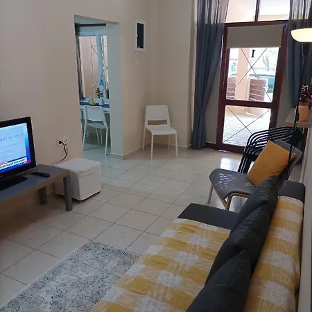 Happy Holiday Apartment *